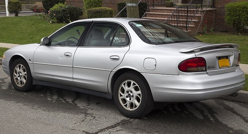 Oldsmobile Intrigue, краткая история и особенности 2 Oldsmobile Intrigue
