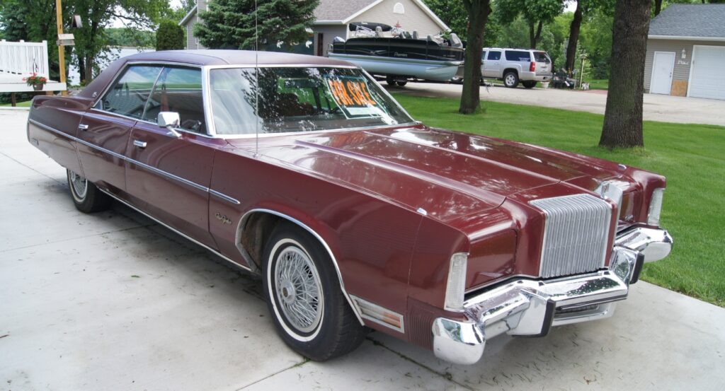 Oldsmobile Toronado, краткая история, особенности 4 Chrysler New Yorker