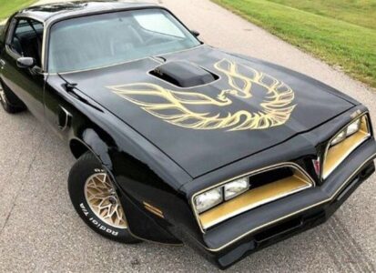 Автомобиль Pontiac