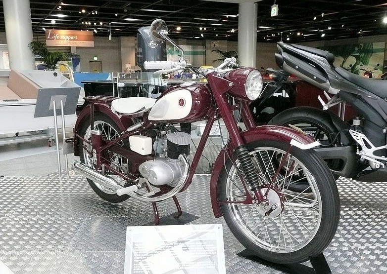 Лучшие мотоциклы Yamaha топ-10 1 Лучшие мотоциклы Yamaha