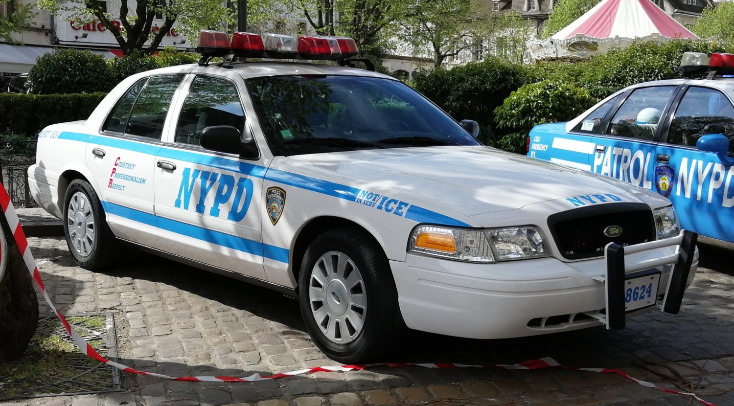 Ford Crown Victoria Police — легенда американских дорог 2 Ford Crown Victoria Police